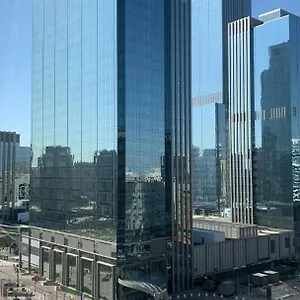 квартира с видом на Abu Dhabi Plaza Апартаменты
